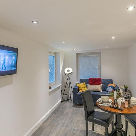 Luxury Hollywood Getaway In The Heart Of The City Brighton ภายนอก รูปภาพ