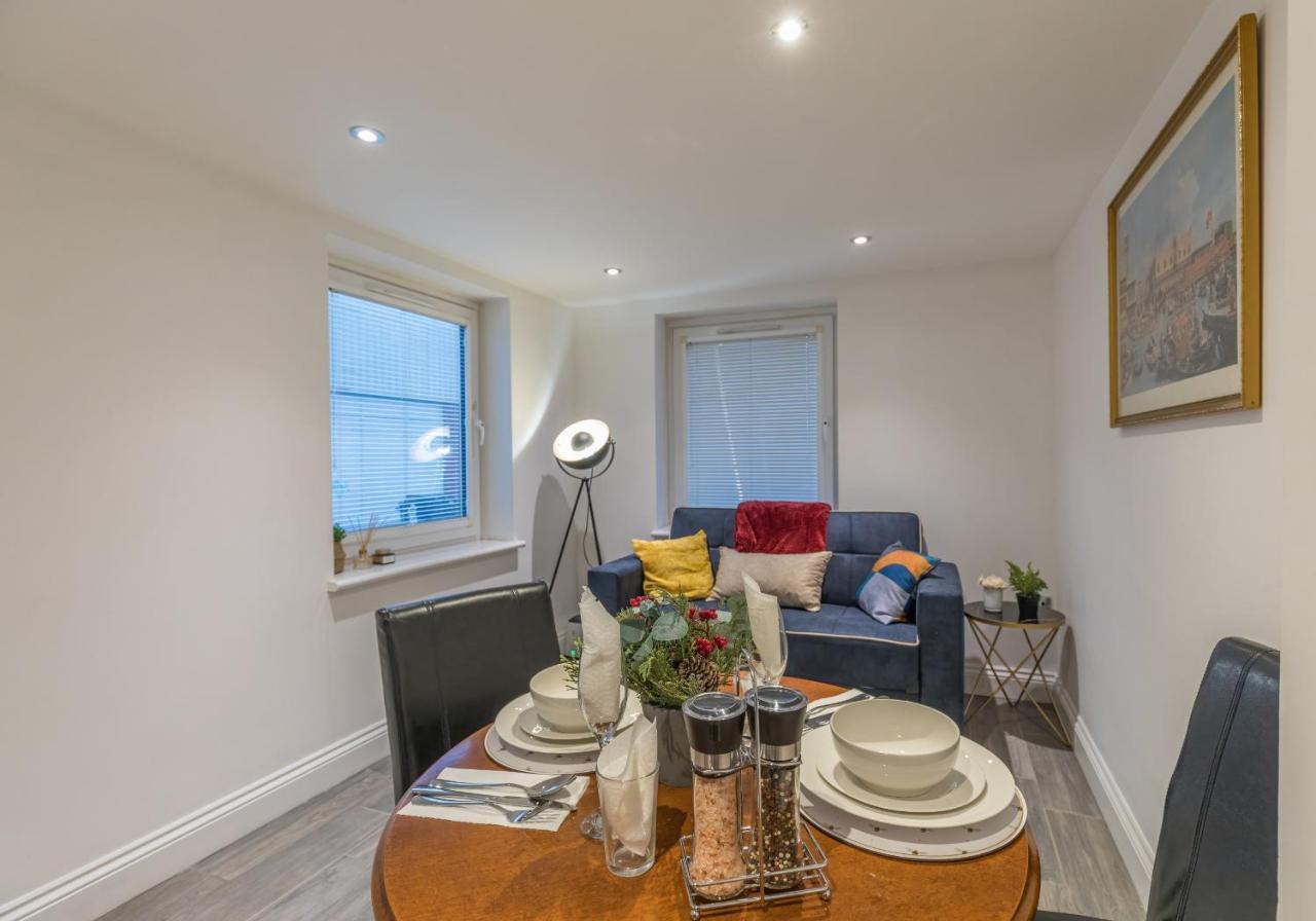 Luxury Hollywood Getaway In The Heart Of The City Brighton ภายนอก รูปภาพ